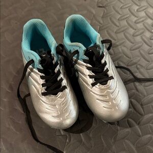 DSG Kids Silver Soccer Cleats with Teal Lining - Youth Sports Shoe